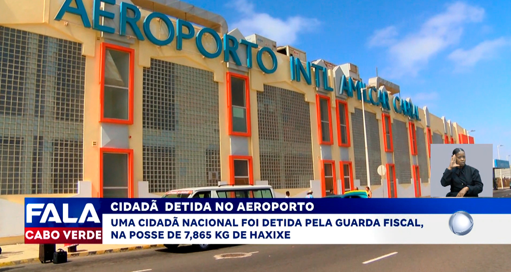 CIDADÃ DETIDA NO AEROPORTO