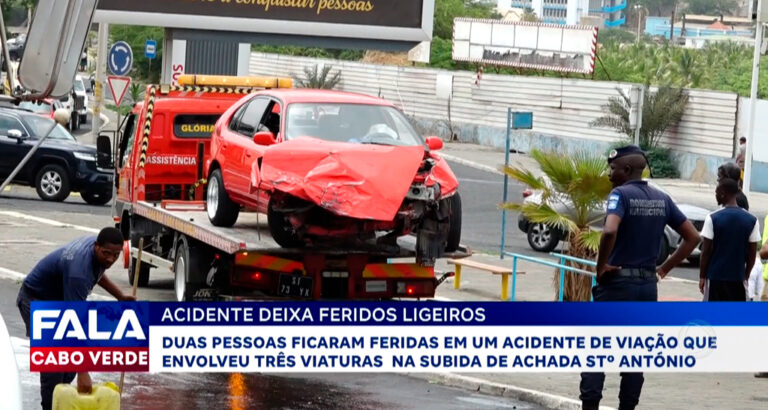 ACIDENTE DEIXA FERIDOS LIGEIROS