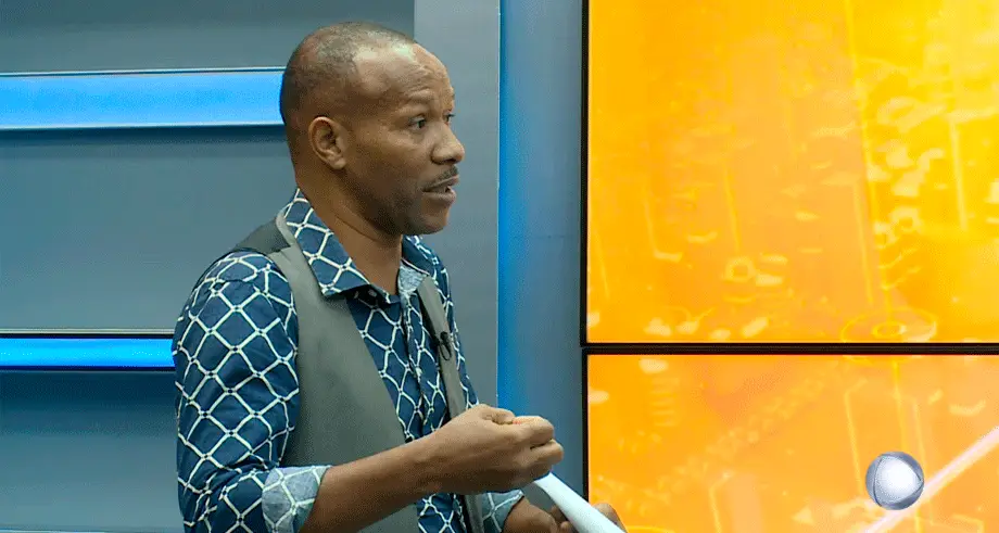 ENTREVISTA COM ARNALDO TAVARES- CV NO AR