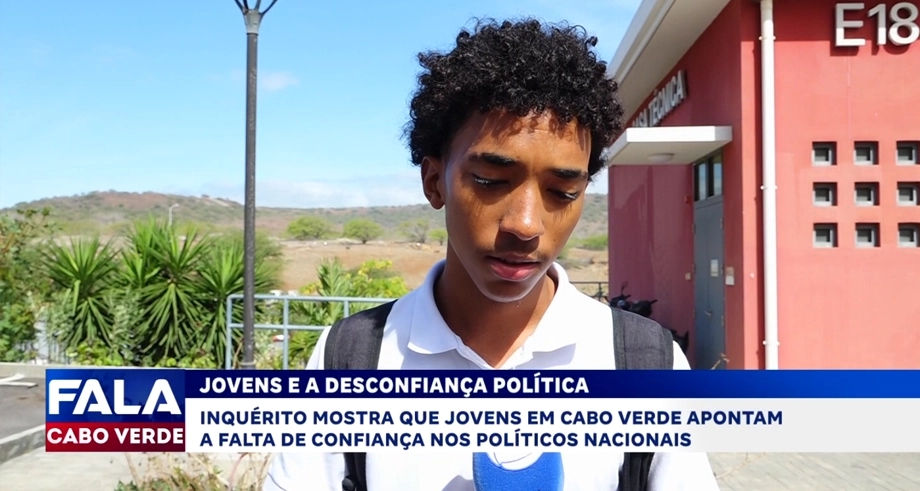 JOVENS E A DESCONFIANÇA POLÍTICA