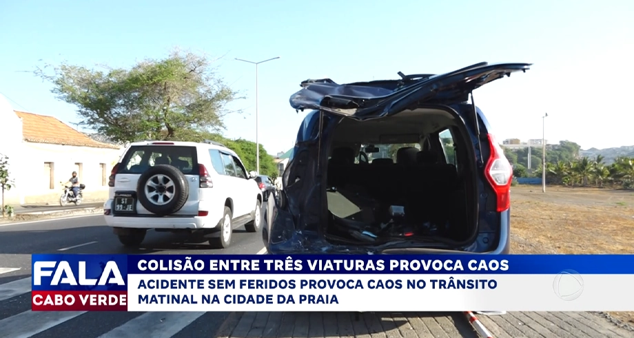 COLISÃO ENTRE TRÊS VIATURAS PROVOCA CAOS
