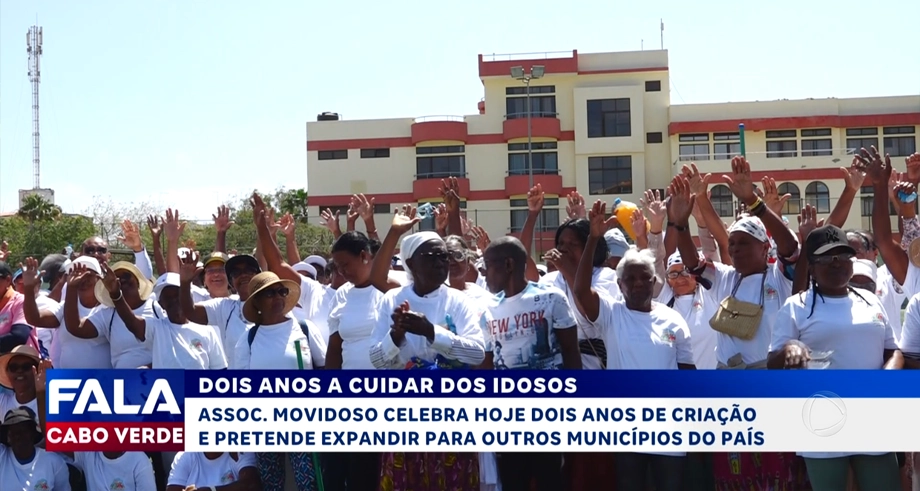 DOIS ANOS A CUIDAR DOS IDOSOS