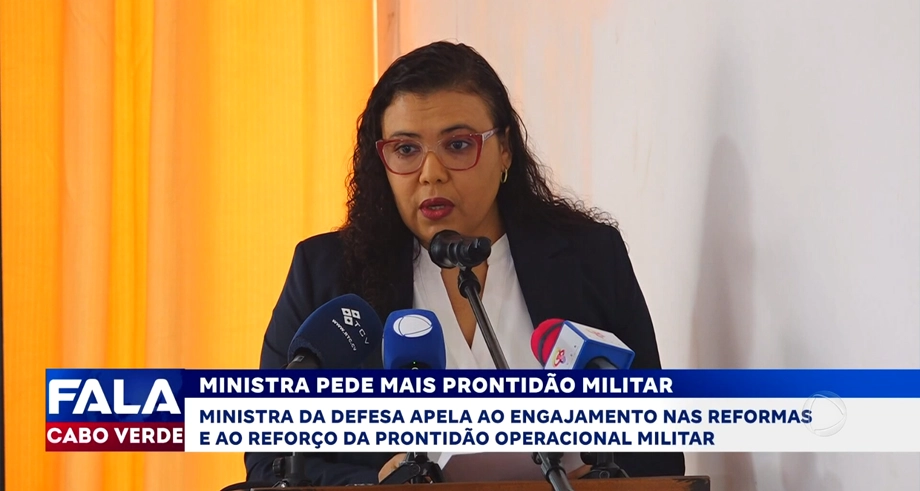 MINISTRA PEDE MAIS PRONTIDÃO MILITAR