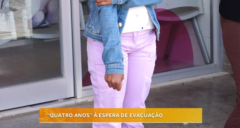 “QUATRO ANOS” À ESPERA DE EVACUAÇÃO