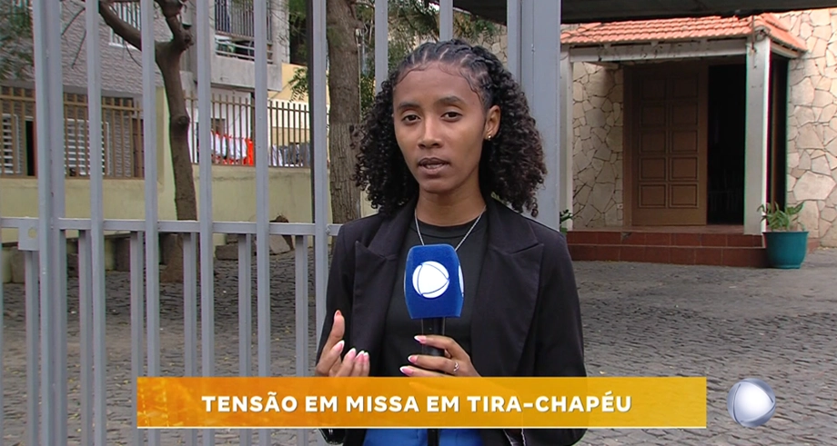 TENSÃO EM MISSA EM TIRA-CHAPÉU