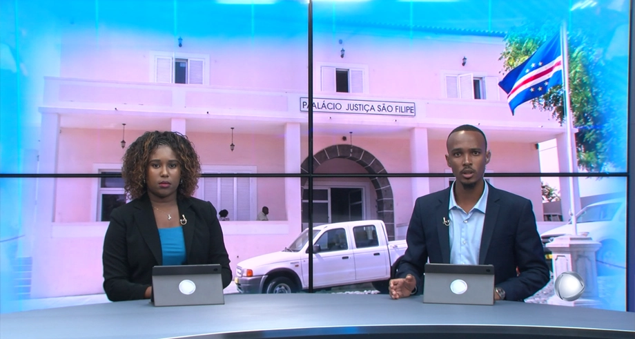 FOGO: PROFESSOR ACUSADO DE CRIMES SEXUAIS