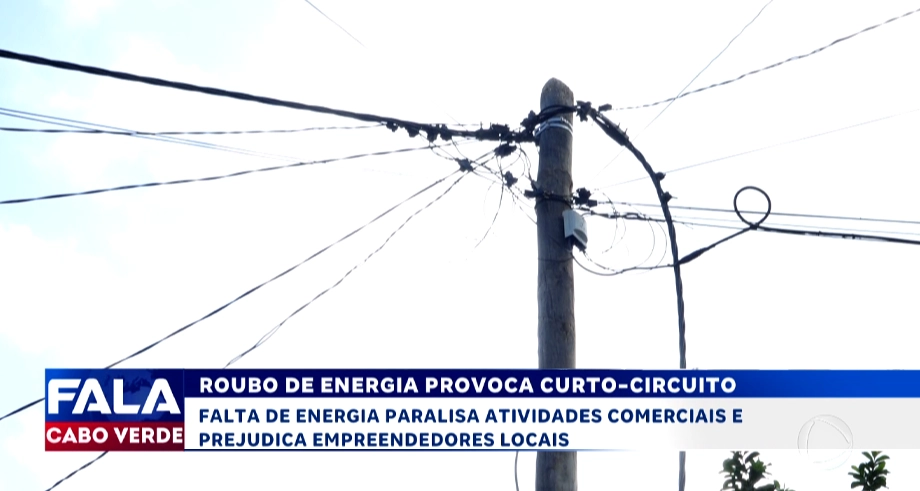 Roubo de energia provoca curto-circuito e paralisa comércio
