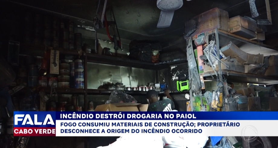 Incêndio destrói drogaria no Paiol
