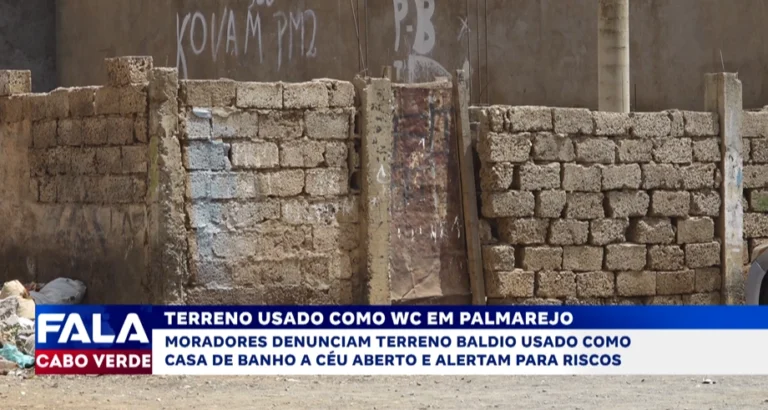 Moradores denunciam terreno usado como casa de banho a ceu aberto no Palmarejo
