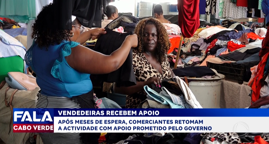 Governo entrega apoios a comerciantes vítimas de incêndio em Ponta Belém na Praia