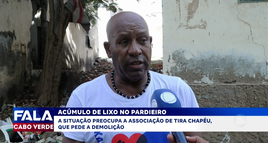 ACÚMULO DE LIXO NO PARDIEIRO