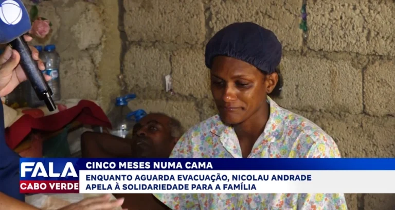 CINCO MESES NUMA CAMA