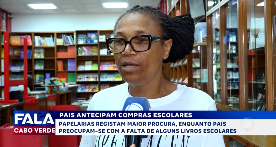 PAIS ANTECIPAM COMPRA DE MATERIAIS ESCOLARES