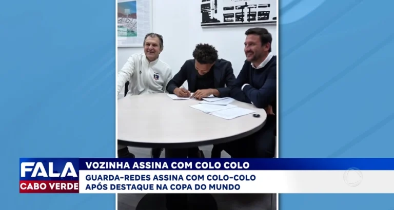 VOZINHA ASSINA COM COLO COLO