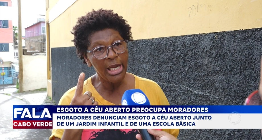 ESGOTO A CÉU ABERTO PREOCUPA MORADORES